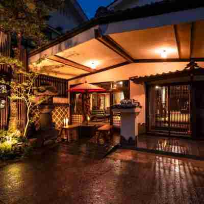 鶴の恩返し よみがえりの宿 鶴霊泉 Hotel Exterior