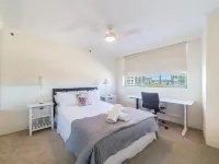The Meriton on Main Beach Hotels in Main Beach
