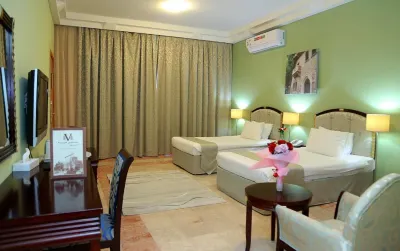 Verona Resorts Sharjah Отели в г. 