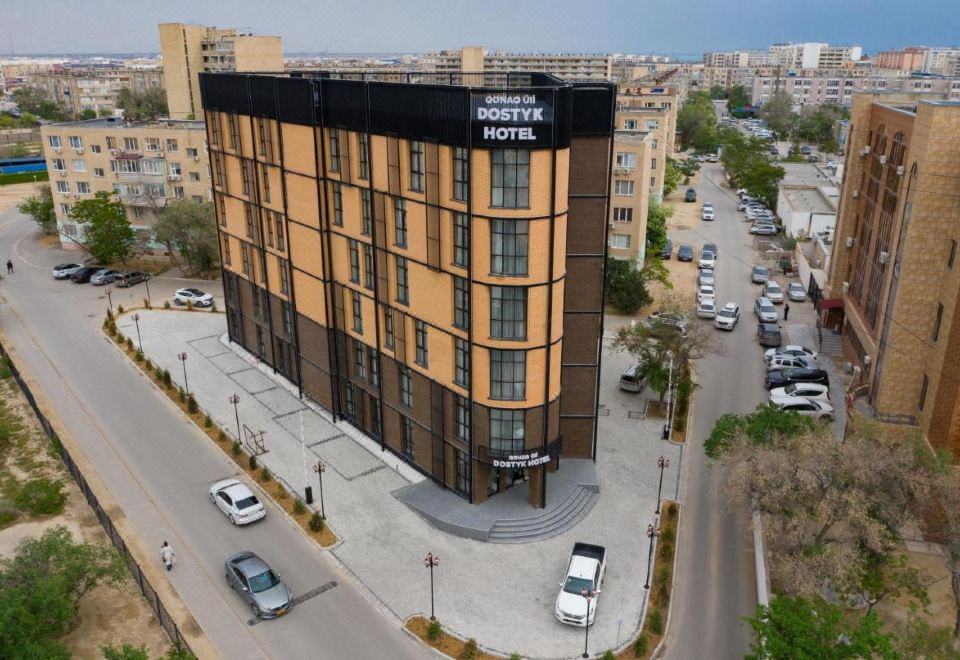 Golden Palace - Housity