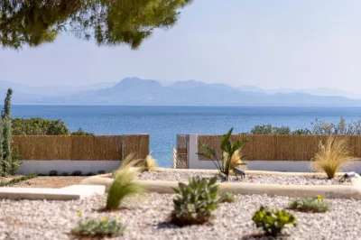 Villa Aura Loutraki Hotels near Corinth Canal