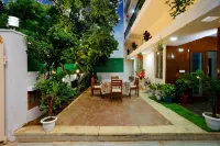 Golden Homestay Hotels in New Delhi