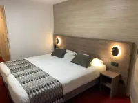 Logis Hotel le Lac Hotels in Embrun