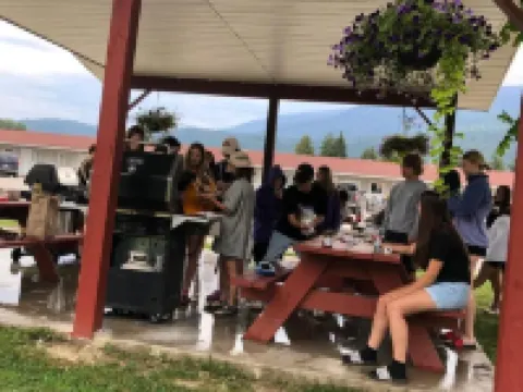 Paradise Motel Hotels in Sicamous