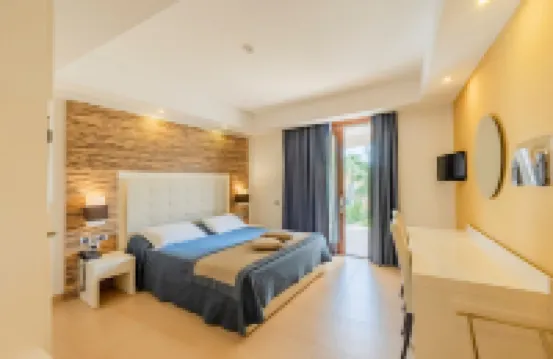 Prince Franklyn Hotel