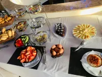 Albert Hotel - breakfast