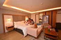 Crown Hotel at Harbour Springs Palawan Managed by Enderun Hotels - baignoire
