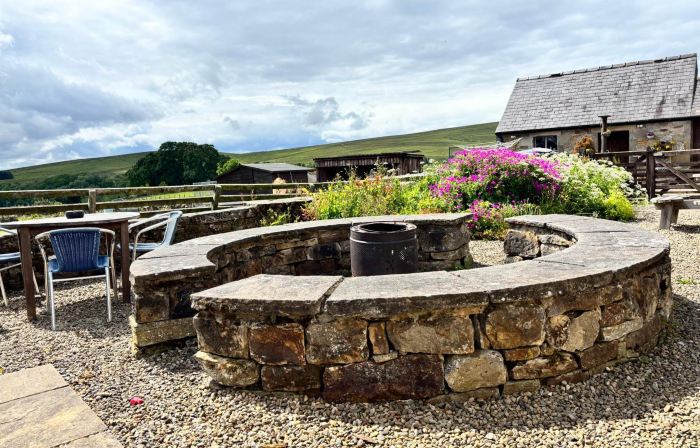 Hollybush Inn