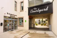 The Courtyard Apartments Hotels in 