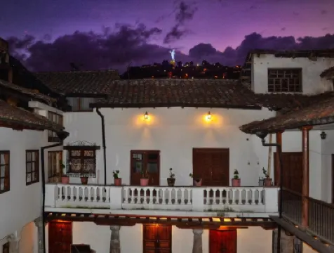 Traveler's House Quito Hotels near Calle La Ronda