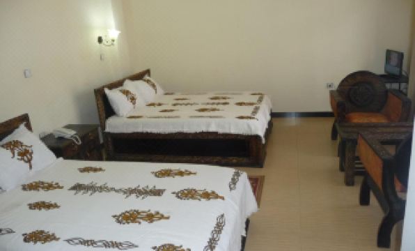 2. 허니 랜드 호텔..