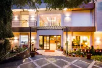 Antalya Rishikesh Hotels near SDRF Parade Ground , Jollygrant