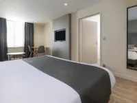 Residence the Originals Demeure des Remparts Hotels in Provins