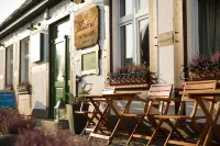 Dom Wakacyjny Mistral Hotels in Slupski