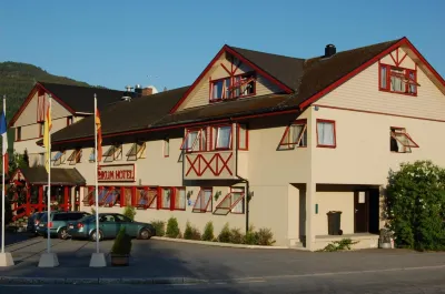 Eikum Hotel Hotel di Luster
