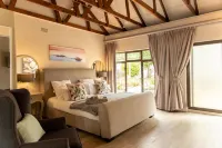 2 on Lismore Guesthouse Hotels in Lakeside