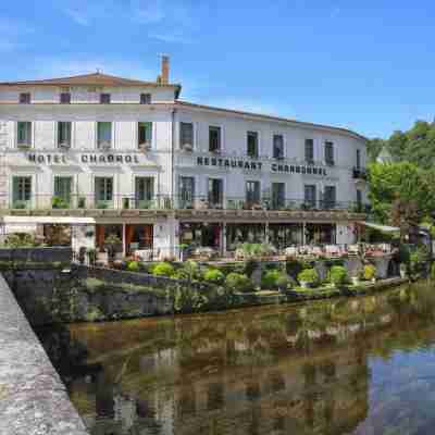 Logis Hôtel Charbonnel Hotel Exterior