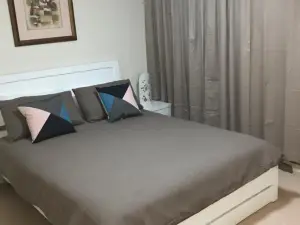 SA House