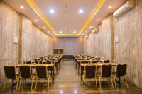 Pollos Hotel & Gallery Rembang Hotels in Rembang