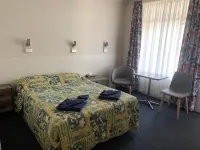 Lake Munmorah Motel Hotels in Caves Beach
