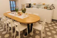 Colonna 24 Luxury Room in Portovenere Near 5 Terre - breakfast