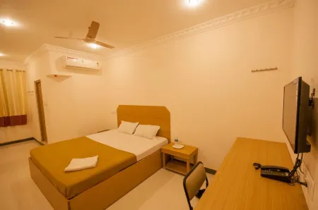 Hotel Nachiappa Palace