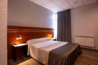 Motel Los Abedules Hotels in Comarca del Nora