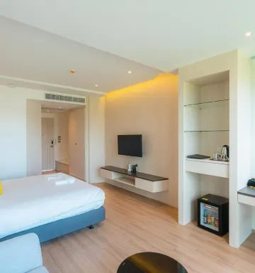 ห้องดีลักซ์ เตียงใหญ่ 1 เตียง