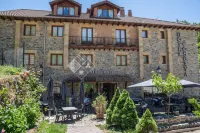 Hotel Cosgaya فنادق في كامالينيو