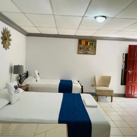 Hostal Clary