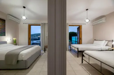 Stork Holiday Apartments - Garden & Sea View Hotels near Polemarcha beach