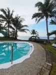 Puesta del Sol Beach Bungalows and Restobar