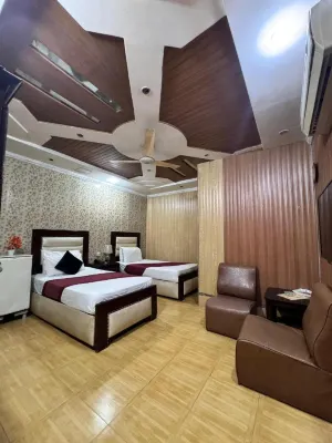 Hotel Tulip Inn Faisal Town Hotel in zona University College Lahore