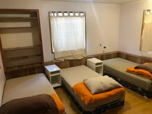 Vancouver Backpacker House Hotels in Burnaby