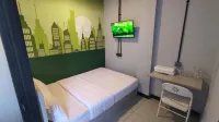 Behomy Urban Suite Bekasi Hotel dekat Makam Pondok Timur