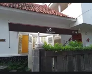 Comfy Room Syariah Near Kraton Jogja
