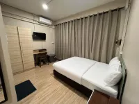 Bangwa House - MRT Bangwa Station Các khách sạn gần Ga tàu BTS-Bang Wa