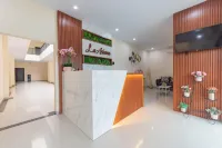 RedDoorz Plus @ La Asiana Guest House