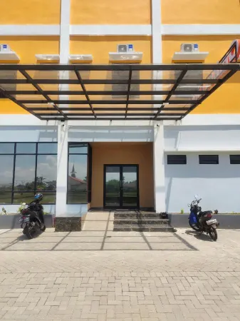 Omber Inn Отели в г. Kubu Raya Regency