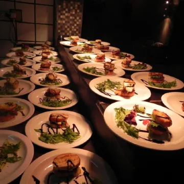 44 on Ennis Guest Lodge and Restaurant -