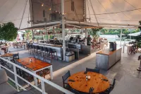 Chogogo Dive & Beach Resort Curacao