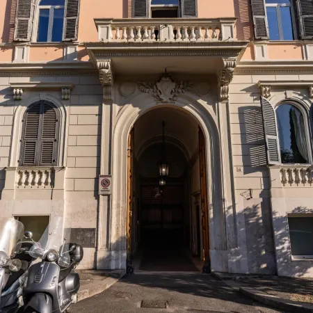 Operà Suites Pinciana