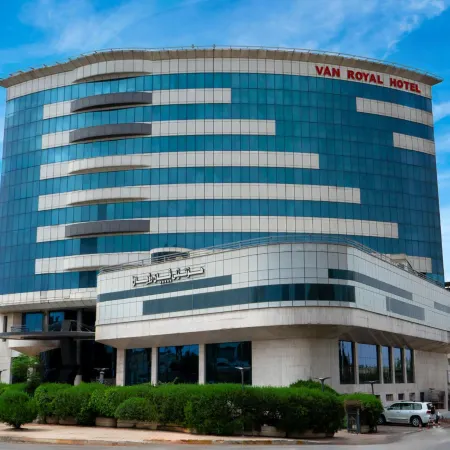 Van Royal Hotel