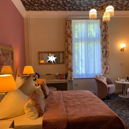 Hotel Seeufer Отели в г. Плён