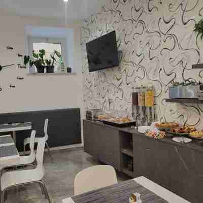 Hotel Porto di Roma Dining/Meeting Rooms