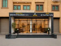 White Pyramids Inn - Inns