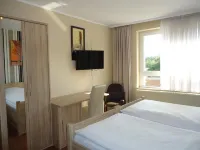 Hotel am Schloss Hotels in Garbsen