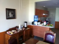 Olga Querida B&B Hostal - sarapan