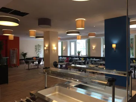 Hotel Continental Отели рядом со станцией Центральная железнодорожная станция Нюрнберга