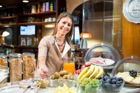 Le Petit Charme-Inn - Frühstück